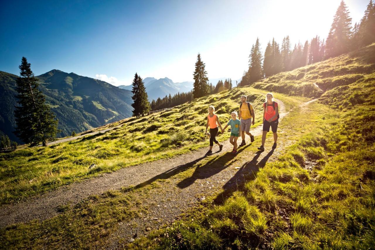 Alpenparks Apartment & Ferienresort Rehrenberg Viehhofen Kültér fotó